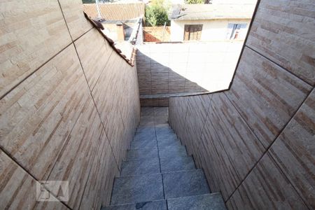 Casa à venda com 165m², 3 quartos e 3 vagasEscada