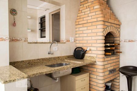 Casa à venda com 115m², 2 quartos e 2 vagas Casa à venda com 115m², 2 quartos e 2 vagasQUINTAL FUNDOS