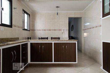 Casa à venda com 115m², 2 quartos e 2 vagas Casa à venda com 115m², 2 quartos e 2 vagasCOZINHA