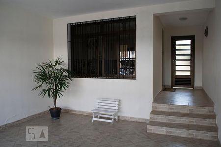 Casa à venda com 115m², 2 quartos e 2 vagas Casa à venda com 115m², 2 quartos e 2 vagasGARAGEM