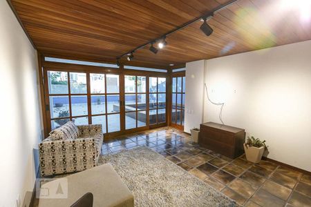 Apartamento à venda com 554m², 6 quartos e 5 vagas Apartamento à venda com 554m², 6 quartos e 5 vagasSalão de Festas