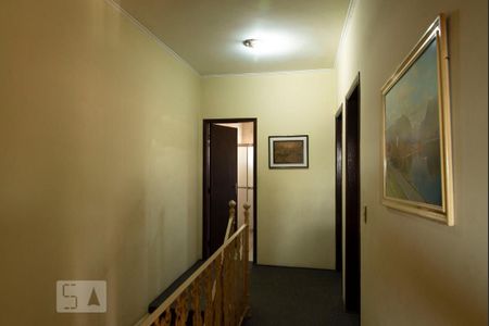 Casa à venda com 600m², 3 quartos e 3 vagasCorredor