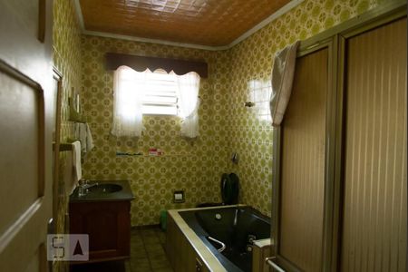 Casa à venda com 600m², 3 quartos e 3 vagasBanheiro Social