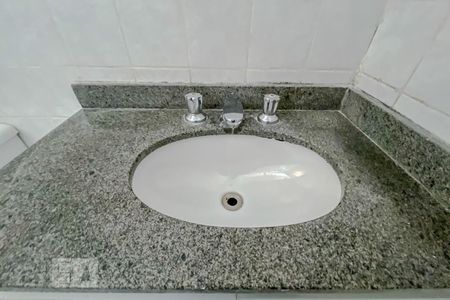 Apartamento para alugar com 73m², 3 quartos e 2 vagasDetalhe Banheiro