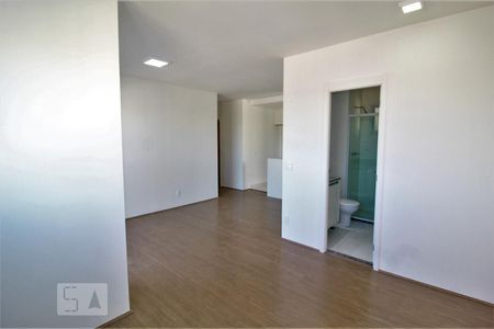 Sala de apartamento à venda com 2 quartos, 68m² em Cerâmica, São Caetano do Sul
