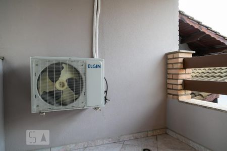 Casa à venda com 284m², 4 quartos e 4 vagas Casa à venda com 284m², 4 quartos e 4 vagasVaranda suíte