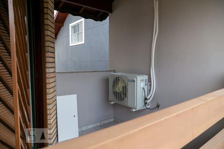 Casa à venda com 284m², 4 quartos e 4 vagas Casa à venda com 284m², 4 quartos e 4 vagasVaranda suíte