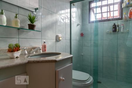 Casa à venda com 284m², 4 quartos e 4 vagas Casa à venda com 284m², 4 quartos e 4 vagasBanheiro social