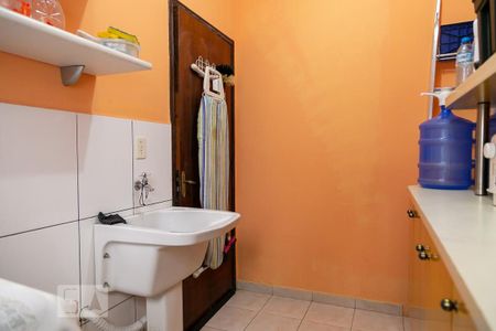 Casa à venda com 284m², 4 quartos e 4 vagas Casa à venda com 284m², 4 quartos e 4 vagasÁrea de serviço