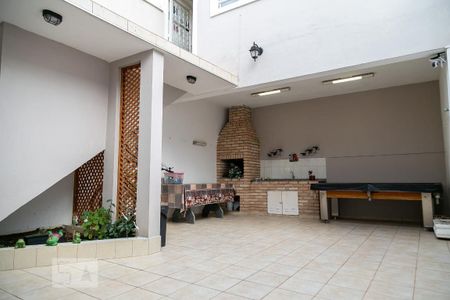 Casa à venda com 284m², 4 quartos e 4 vagas Casa à venda com 284m², 4 quartos e 4 vagasQuintal fundos
