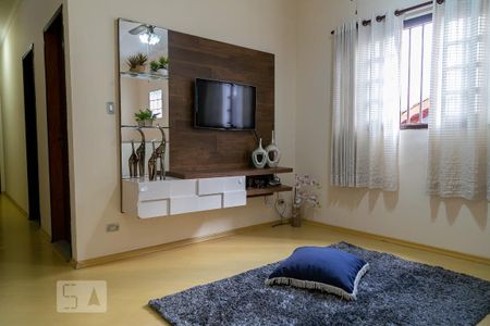 Casa à venda com 284m², 4 quartos e 4 vagas Casa à venda com 284m², 4 quartos e 4 vagasSala tv