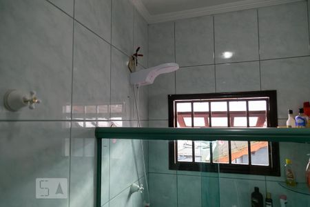 Casa à venda com 284m², 4 quartos e 4 vagas Casa à venda com 284m², 4 quartos e 4 vagasBanheiro social