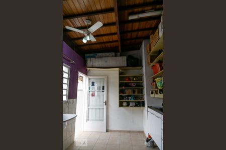 Casa à venda com 284m², 4 quartos e 4 vagas Casa à venda com 284m², 4 quartos e 4 vagasEdícula