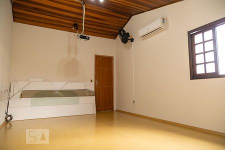 Casa à venda com 284m², 4 quartos e 4 vagas Casa à venda com 284m², 4 quartos e 4 vagasSala 2 - 3º piso