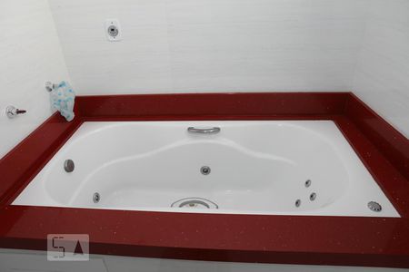 Casa à venda com 282m², 3 quartos e 6 vagasBanheiro do Quarto 1