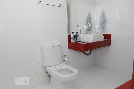 Casa à venda com 282m², 3 quartos e 6 vagasBanheiro do Quarto 1