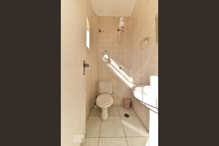 Casa à venda com 156m², 3 quartos e 1 vaga Casa à venda com 156m², 3 quartos e 1 vagaBanheiro Externo