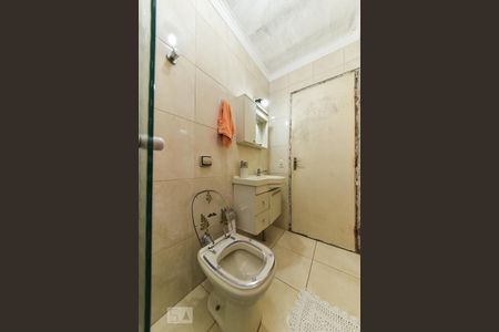 Casa à venda com 156m², 3 quartos e 1 vaga Casa à venda com 156m², 3 quartos e 1 vagaBanheiro da Suíte 1