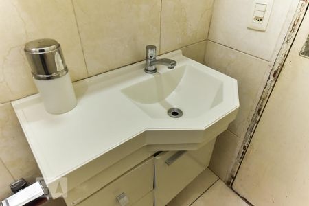 Casa à venda com 156m², 3 quartos e 1 vaga Casa à venda com 156m², 3 quartos e 1 vagaBanheiro da Suíte 1