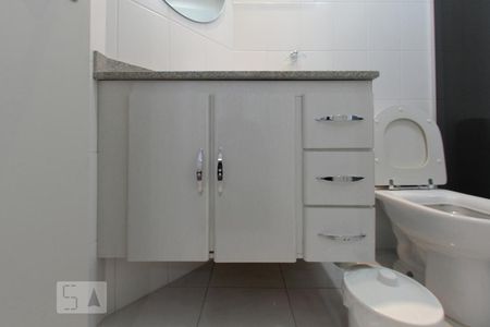 Apartamento para alugar com 145m², 3 quartos e 3 vagasBanheiro da suíte 3 - gabinete
