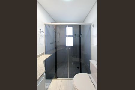 Apartamento para alugar com 145m², 3 quartos e 3 vagasBanheiro da suíte 2 - box