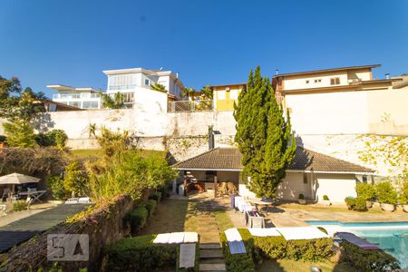 Casa de condomínio à venda com 540m², 5 quartos e 4 vagas Casa de condomínio à venda com 540m², 5 quartos e 4 vagasVista da Suíte 3