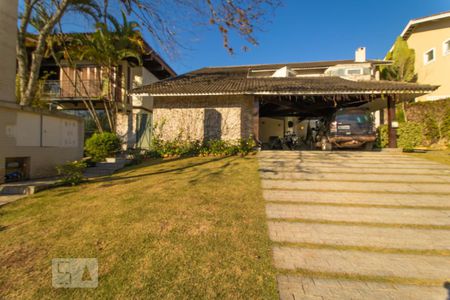 Casa de condomínio à venda com 540m², 5 quartos e 4 vagas Casa de condomínio à venda com 540m², 5 quartos e 4 vagasFachada da Casa