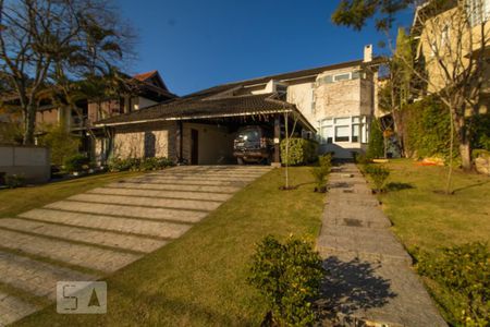 Casa de condomínio à venda com 540m², 5 quartos e 4 vagas Casa de condomínio à venda com 540m², 5 quartos e 4 vagasFachada da Casa