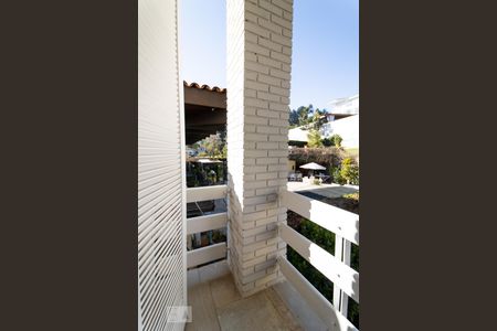 Casa de condomínio à venda com 540m², 5 quartos e 4 vagas Casa de condomínio à venda com 540m², 5 quartos e 4 vagasSacada da Suíte 3