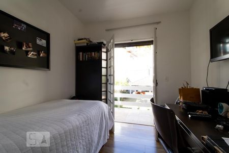 Casa de condomínio à venda com 540m², 5 quartos e 4 vagas Casa de condomínio à venda com 540m², 5 quartos e 4 vagasSuíte 3