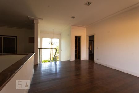 Casa para alugar com 640m², 3 quartos e 6 vagas Casa para alugar com 640m², 3 quartos e 6 vagasSala 2
