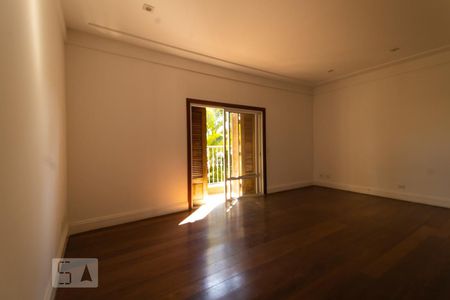 Casa para alugar com 640m², 3 quartos e 6 vagas Casa para alugar com 640m², 3 quartos e 6 vagasSuíte 1