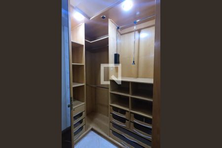 Apartamento à venda com 97m², 3 quartos e 1 vagaCloset do quarto 2