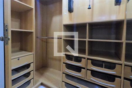 Apartamento à venda com 97m², 3 quartos e 1 vagaCloset do quarto 2