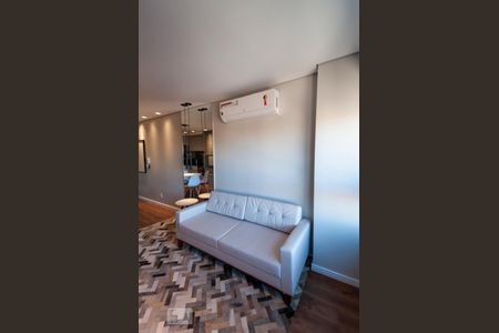 Sala de kitnet/studio para alugar com 1 quarto, 42m² em Jardim do Salso, Porto Alegre