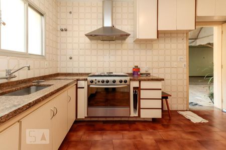 Casa à venda com 230m², 6 quartos e 2 vagasCozinha