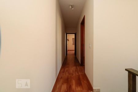 Casa à venda com 230m², 6 quartos e 2 vagasCorredor