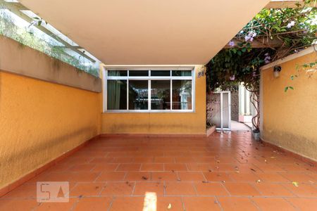 Casa à venda com 230m², 6 quartos e 2 vagasGaragem