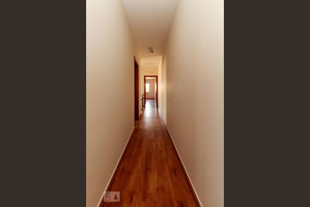 Casa à venda com 230m², 6 quartos e 2 vagasCorredor