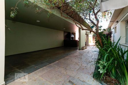 Casa à venda com 230m², 6 quartos e 2 vagasSalão de festas