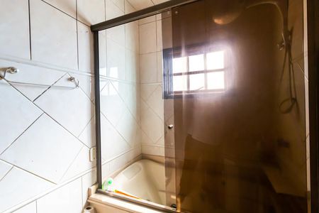 Casa à venda com 250m², 3 quartos e 4 vagasBanheiro da Suíte