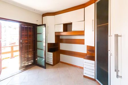 Casa à venda com 250m², 3 quartos e 4 vagasQuarto 2