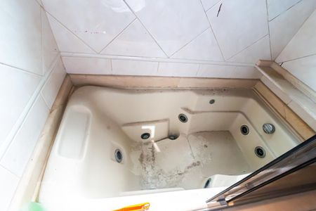 Casa à venda com 250m², 3 quartos e 4 vagasDetalhe banheiro