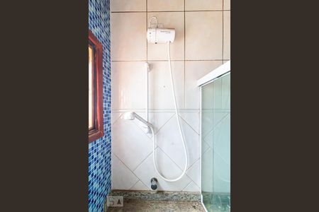 Casa à venda com 250m², 3 quartos e 4 vagasChuveiro