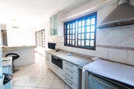 Casa à venda com 250m², 3 quartos e 4 vagasCozinha