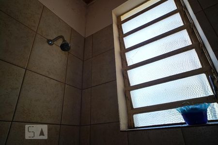 Casa à venda com 181m², 3 quartos e 2 vagasBanheiro