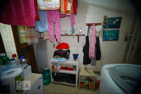 Casa à venda com 181m², 3 quartos e 2 vagasArea de serviço