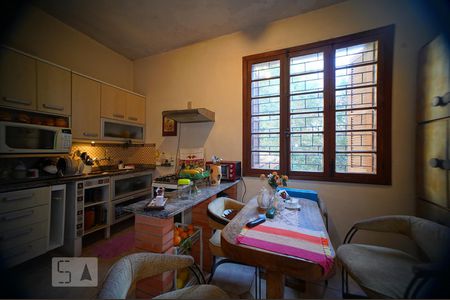 Casa à venda com 181m², 3 quartos e 2 vagasCozinha