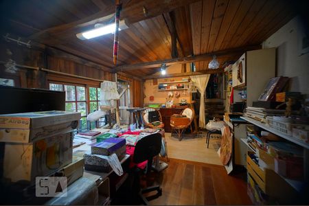 Casa à venda com 181m², 3 quartos e 2 vagasSuite