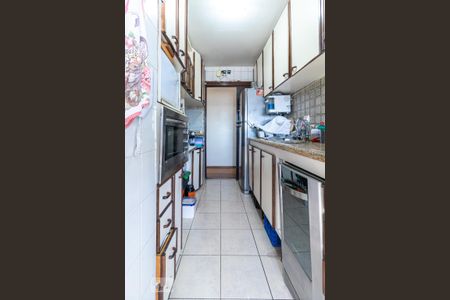 Apartamento à venda com 75m², 2 quartos e 2 vagasCozinha